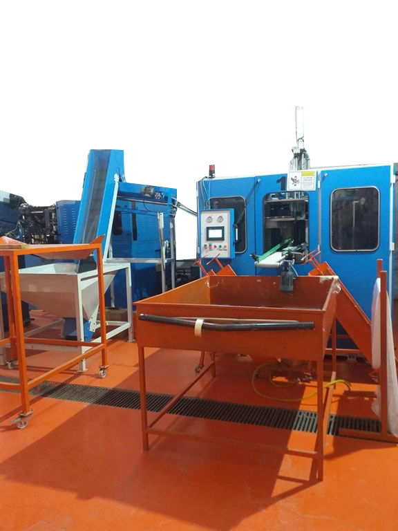 PET-MAK ÇİFT İSTASYONLU 0,2-5 LT ŞİŞE ŞİŞİRME MAKİNESİ PET-MAK ÇİFT İSTASYONLU 0,2-5 LT ŞİŞE ŞİŞİRME MAKİNESİ-2