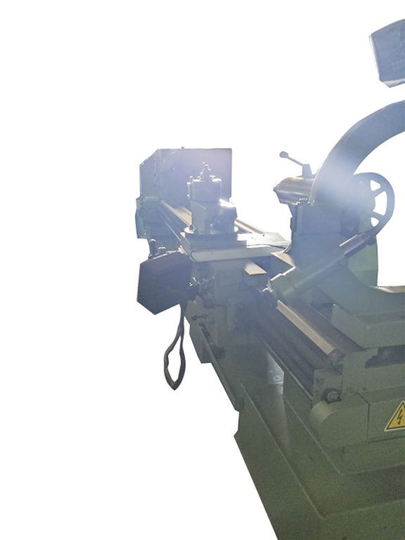 Liebherr Universal Torna Liebherr Universal Torna-3