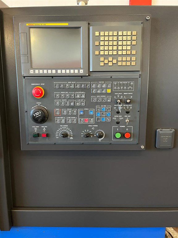 CNC HWACHEON 200 B 10'INCH-1