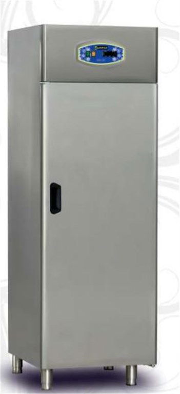 Dik Tip Buzdolabı Tek Kapılı +2/+5°C Hacim 700 Lt