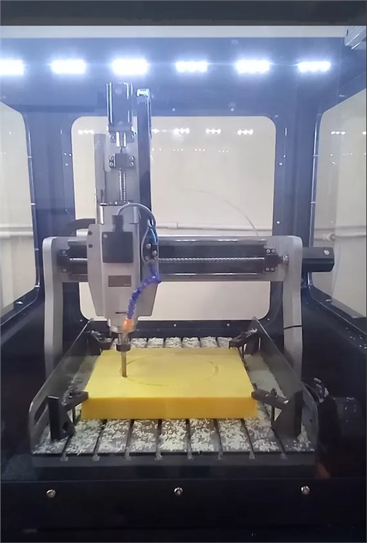 DELTA ROBOTICS Endüstriyel CNC Router (Kabinli)-2