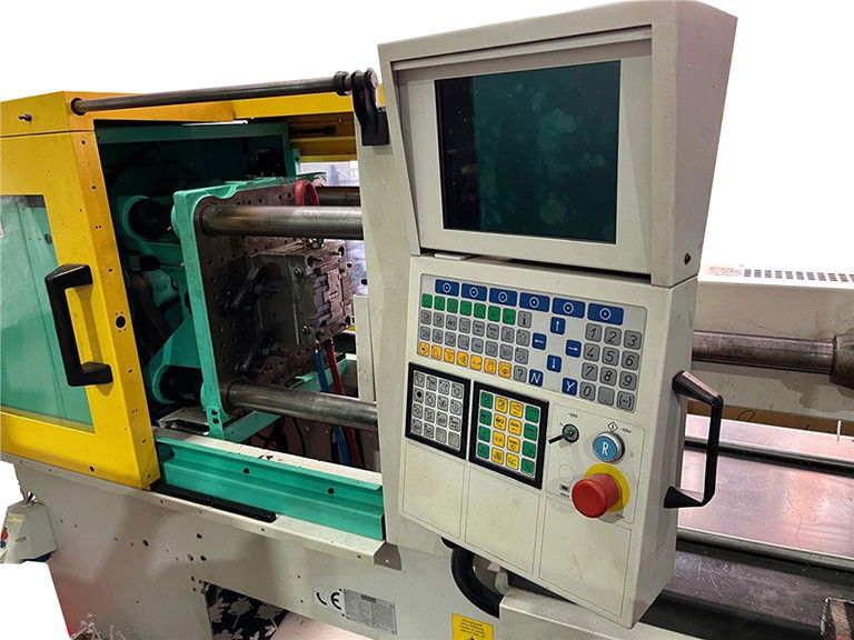 Arburg 320KS 700-250 Plastik Enjeksiyon Makinesi-1