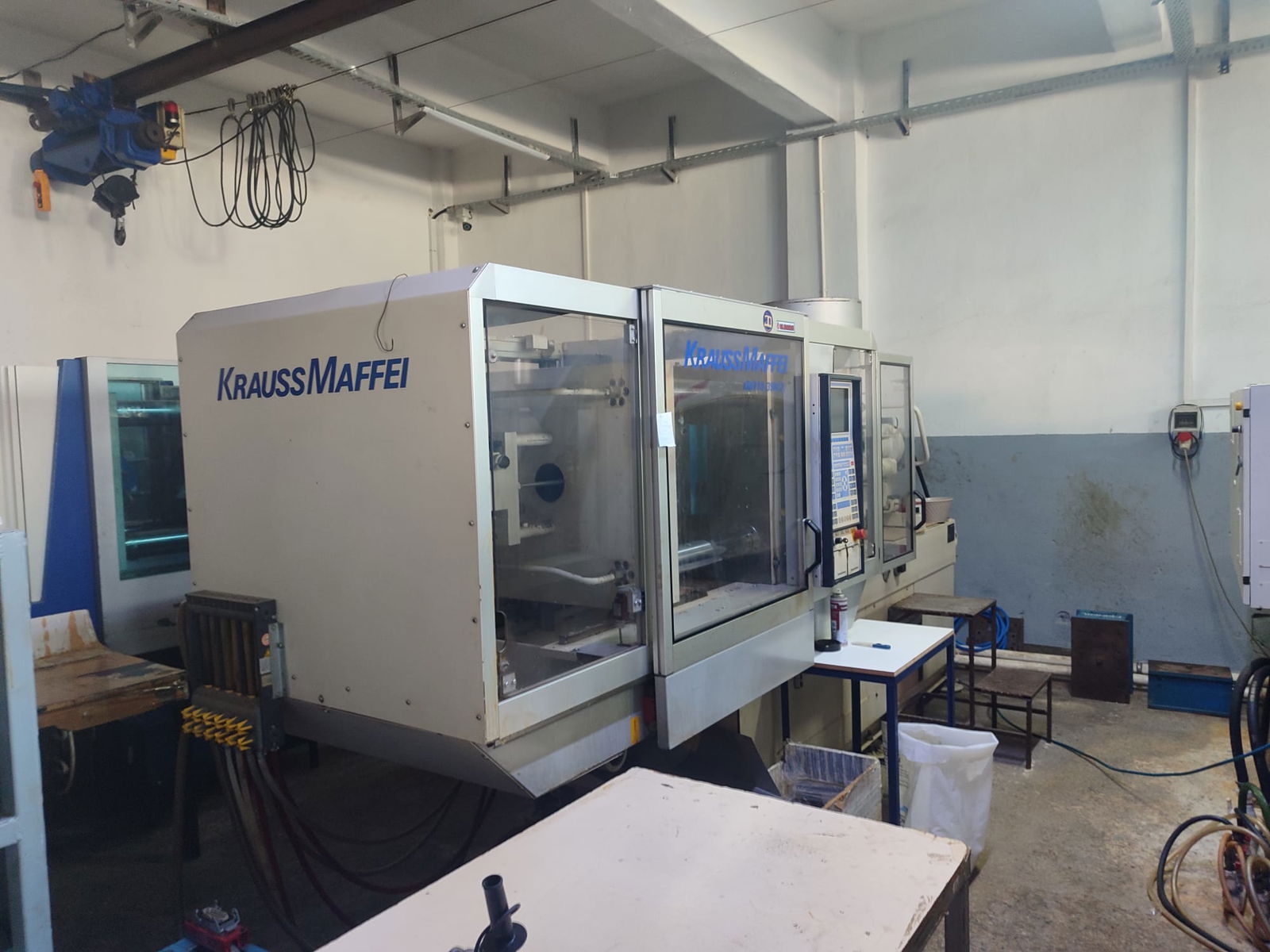 KRAUSS MAFFEİ 110 TON Plastik Enjeksiyon Makinesi KRAUSS MAFFEİ 110 TON Plastik Enjeksiyon Makinesi-3