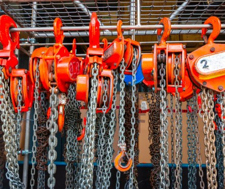 Zincirli & Halatlı Vinç Sistemleri 