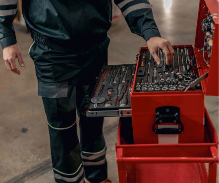 Takım Dolapları ve Takım Çantaları